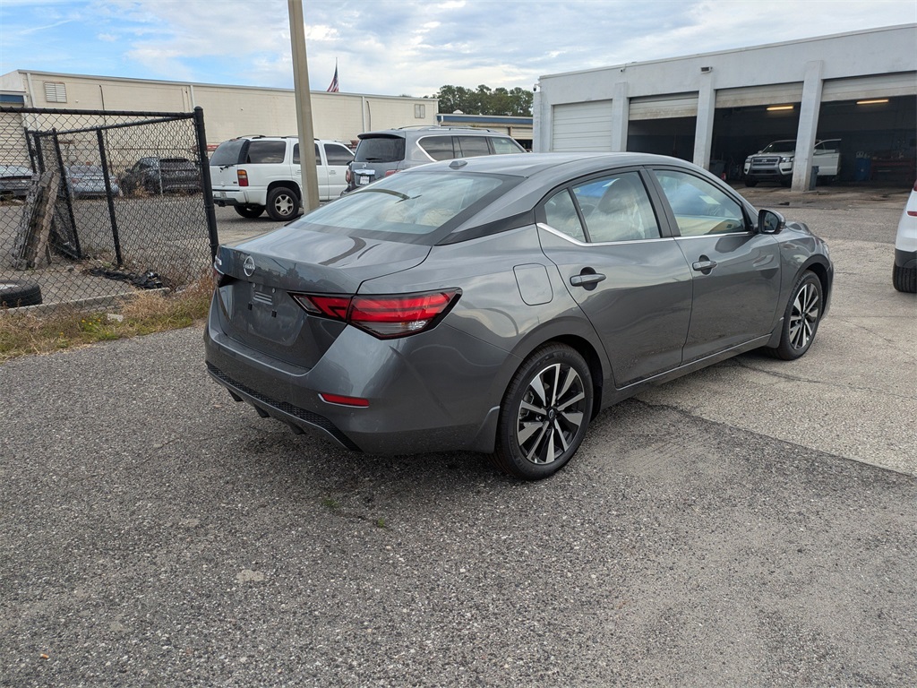 2025 Nissan Sentra SV photo 3