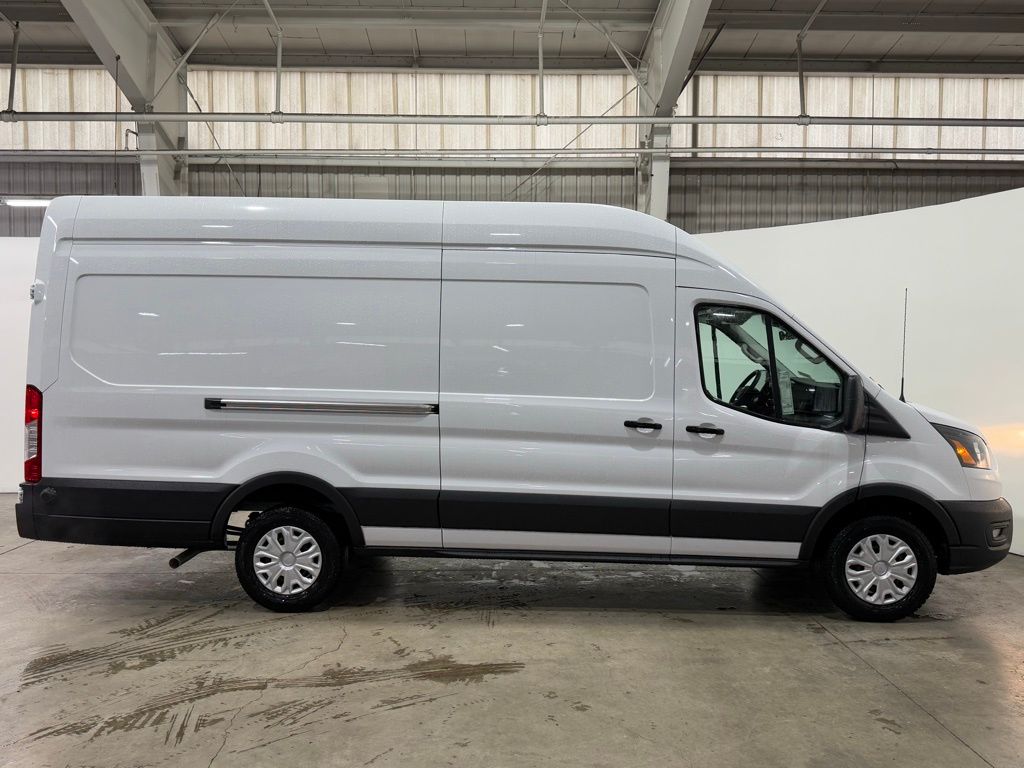 2024 Ford Transit photo 7