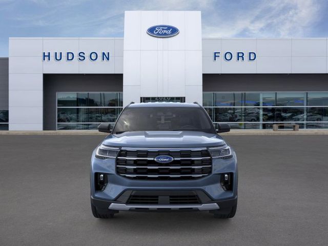 2025 Ford Explorer photo 4