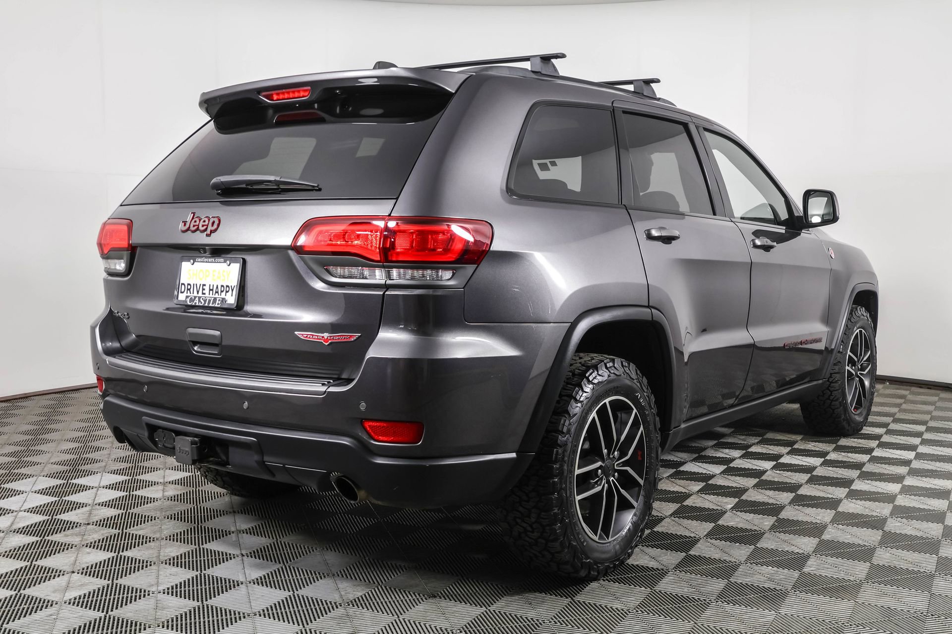 2019 Jeep Grand Cherokee Trailhawk photo 2