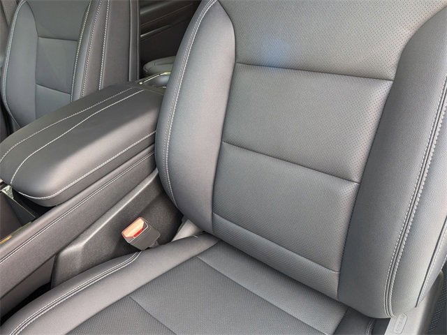 2026 Chevrolet Traverse photo 14