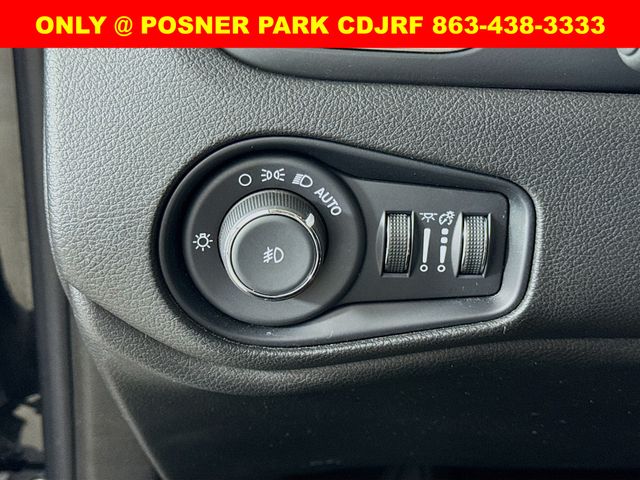 2022 Jeep Renegade Latitude photo 5