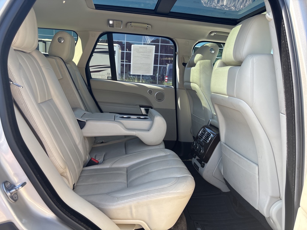 2015 Land Rover Range Rover SuperCharged photo 22