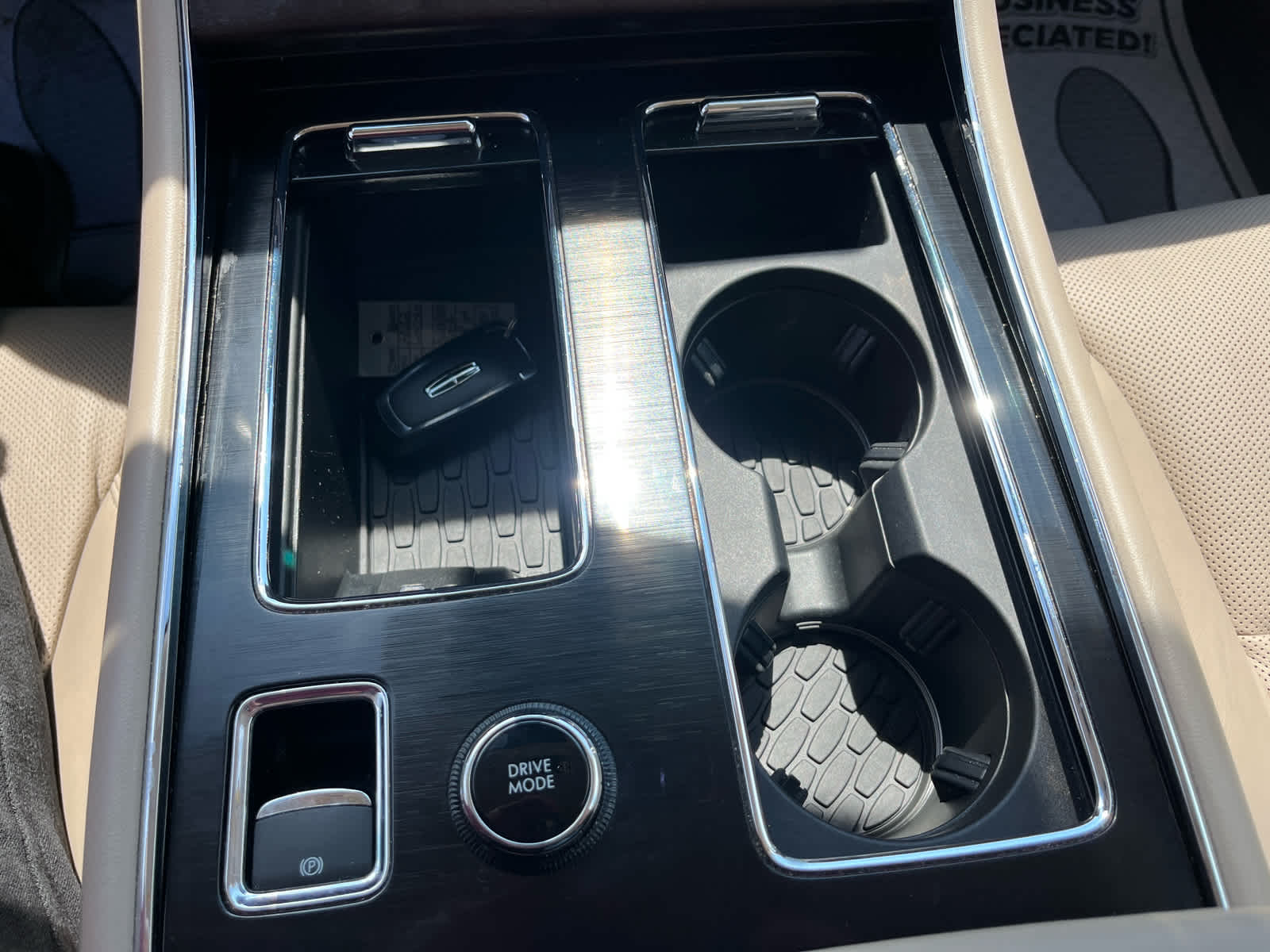 2022 Lincoln Aviator Reserve photo 33