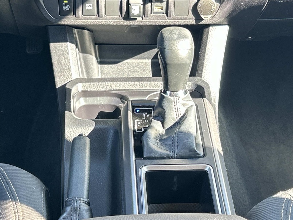 2021 Toyota Tacoma SR5 photo 16