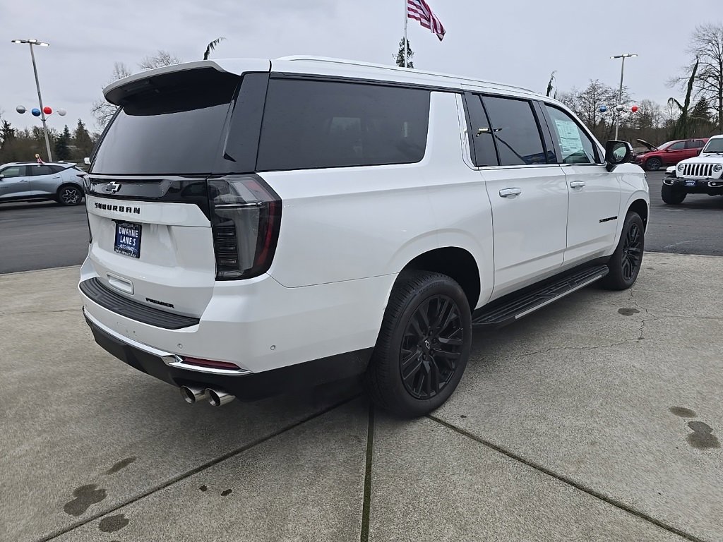 2025 Chevrolet Suburban Premier photo 5