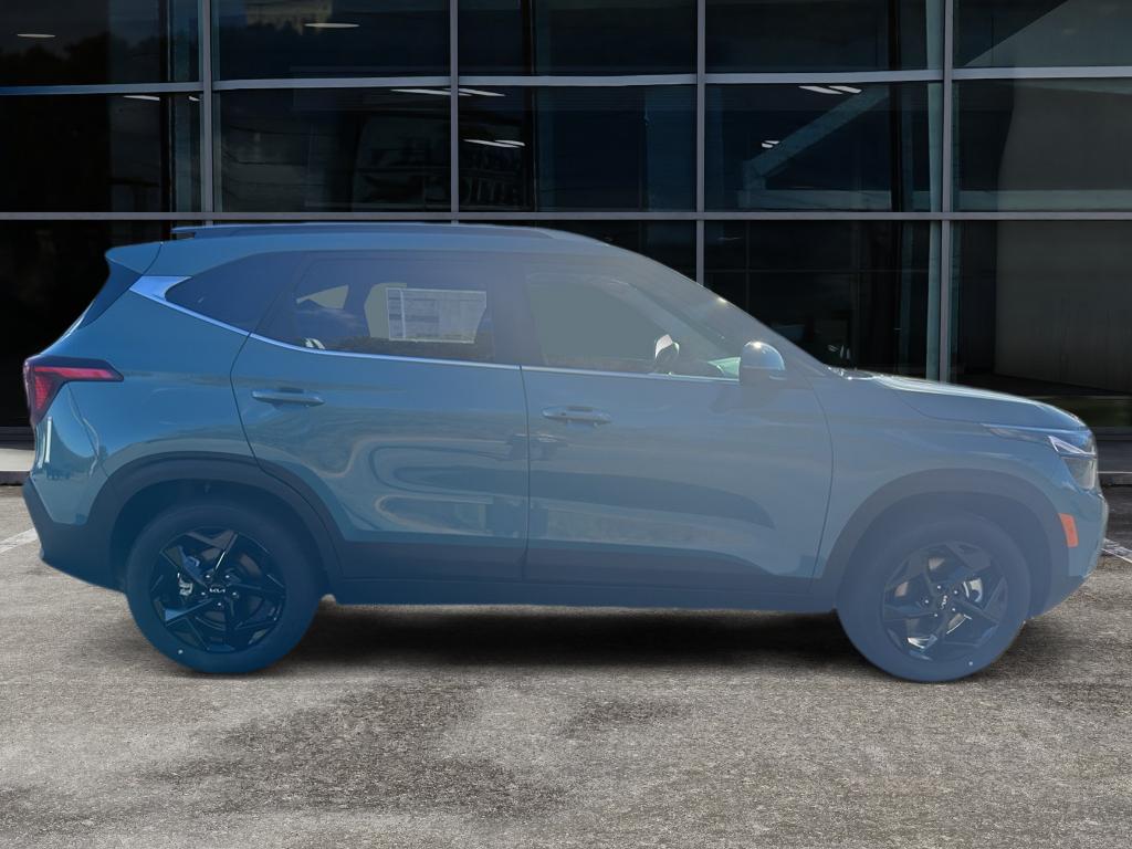 2026 Kia Seltos EX photo 4