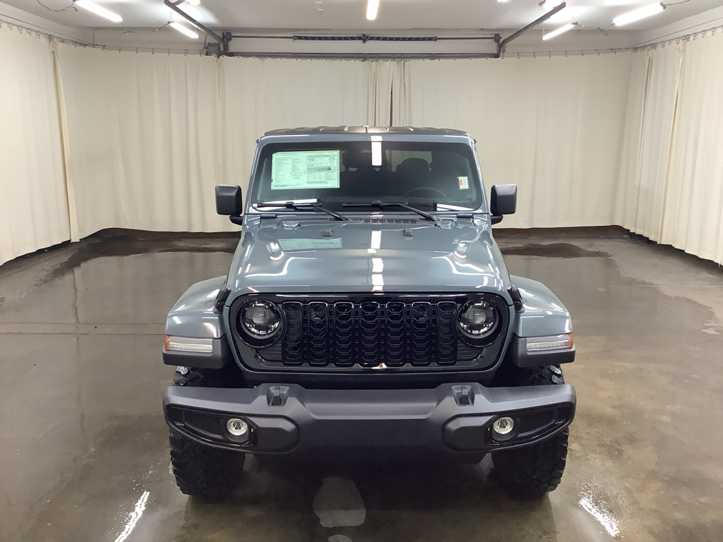 2026 Jeep Gladiator Willys photo 2