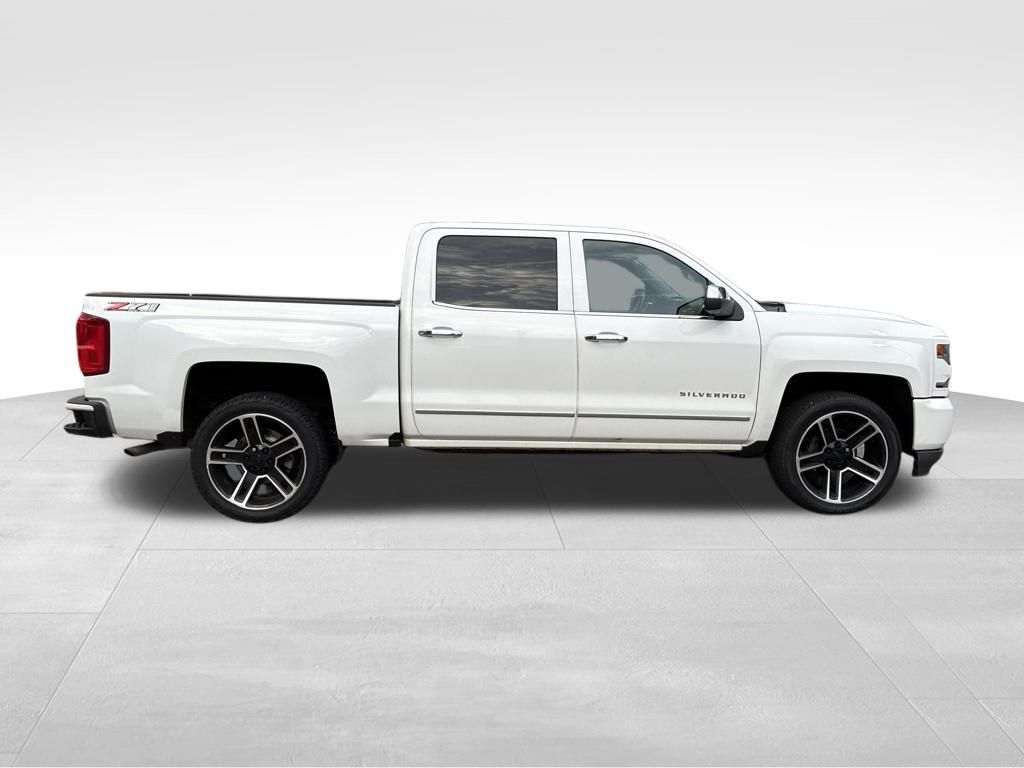 2018 Chevrolet Silverado 1500 LTZ photo 6