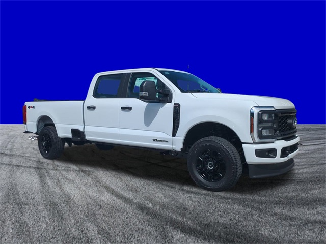2026 Ford F-250 photo 2