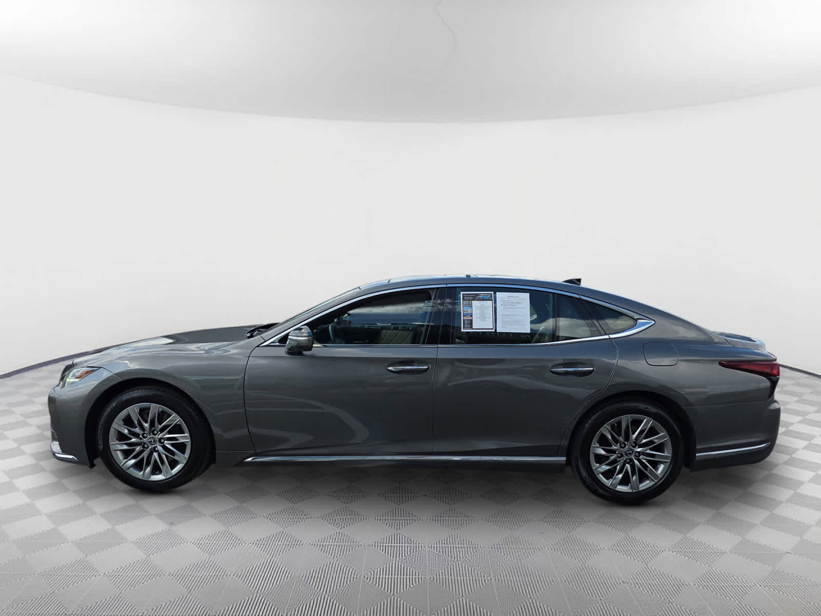 2022 Lexus LS 500 photo 3