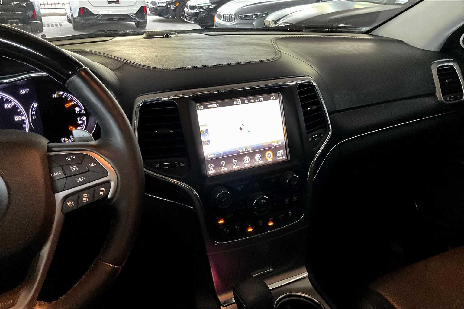 2017 Jeep Grand Cherokee Summit photo 6