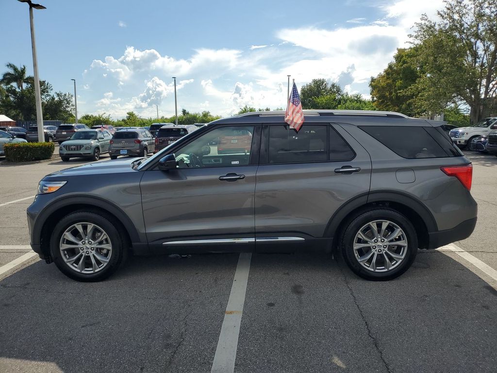 2023 Ford Explorer Limited photo 13