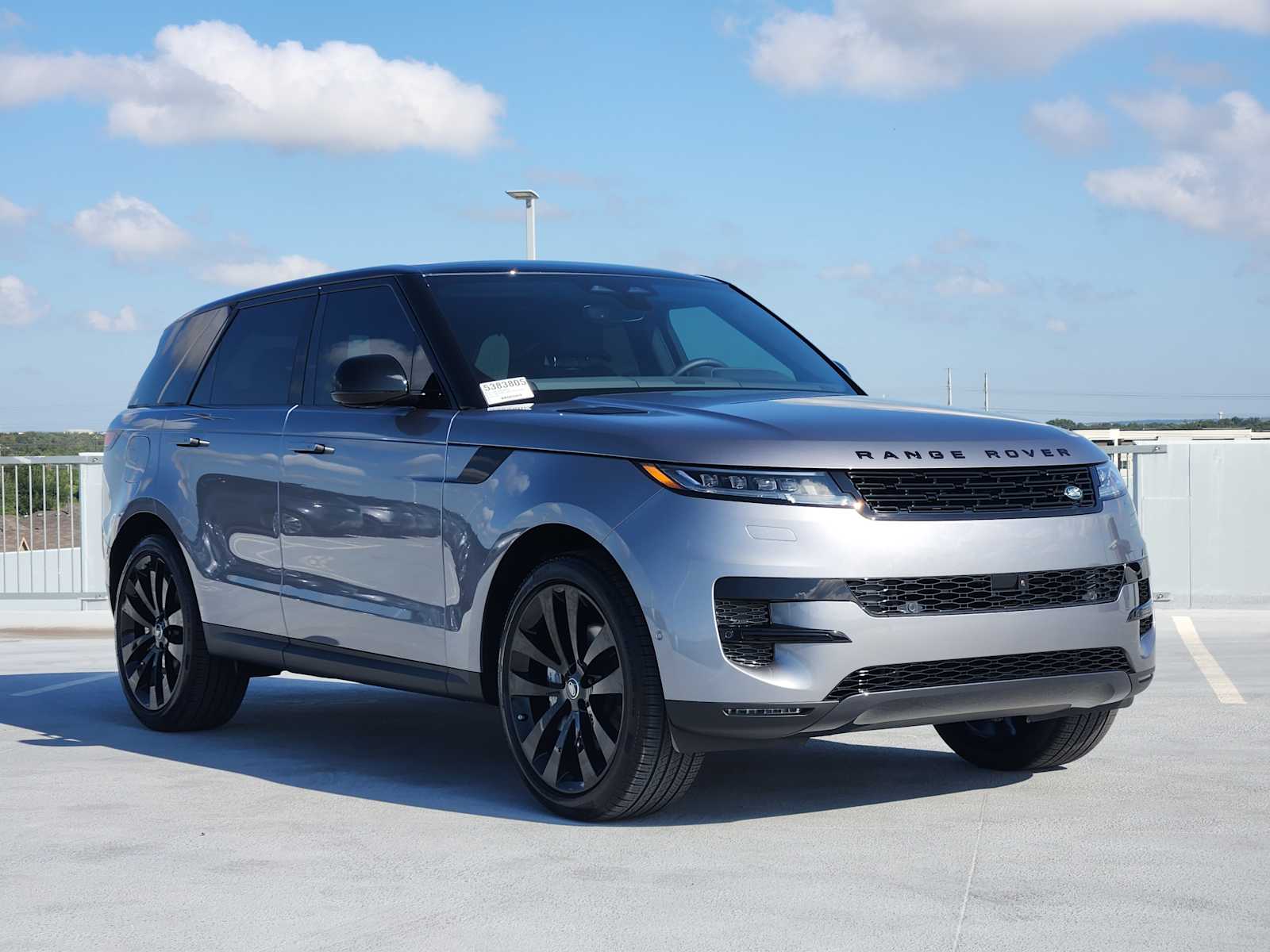 2025 Land Rover Range Rover Sport SE photo 3