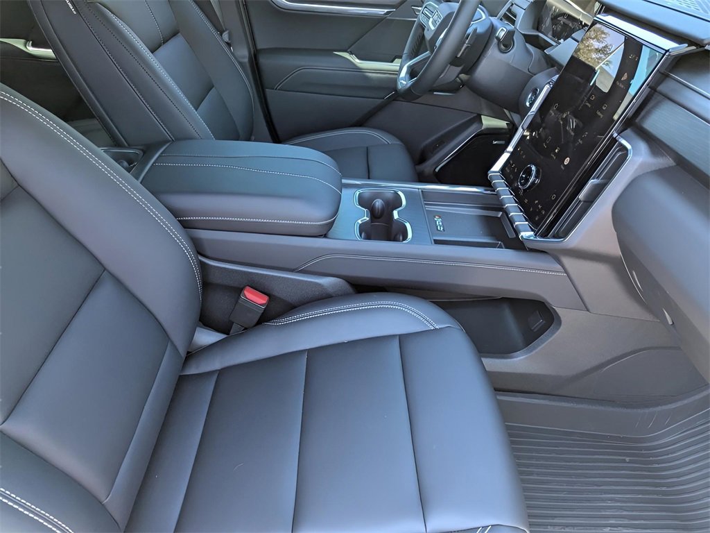 2026 Gmc Acadia Elevation photo 19