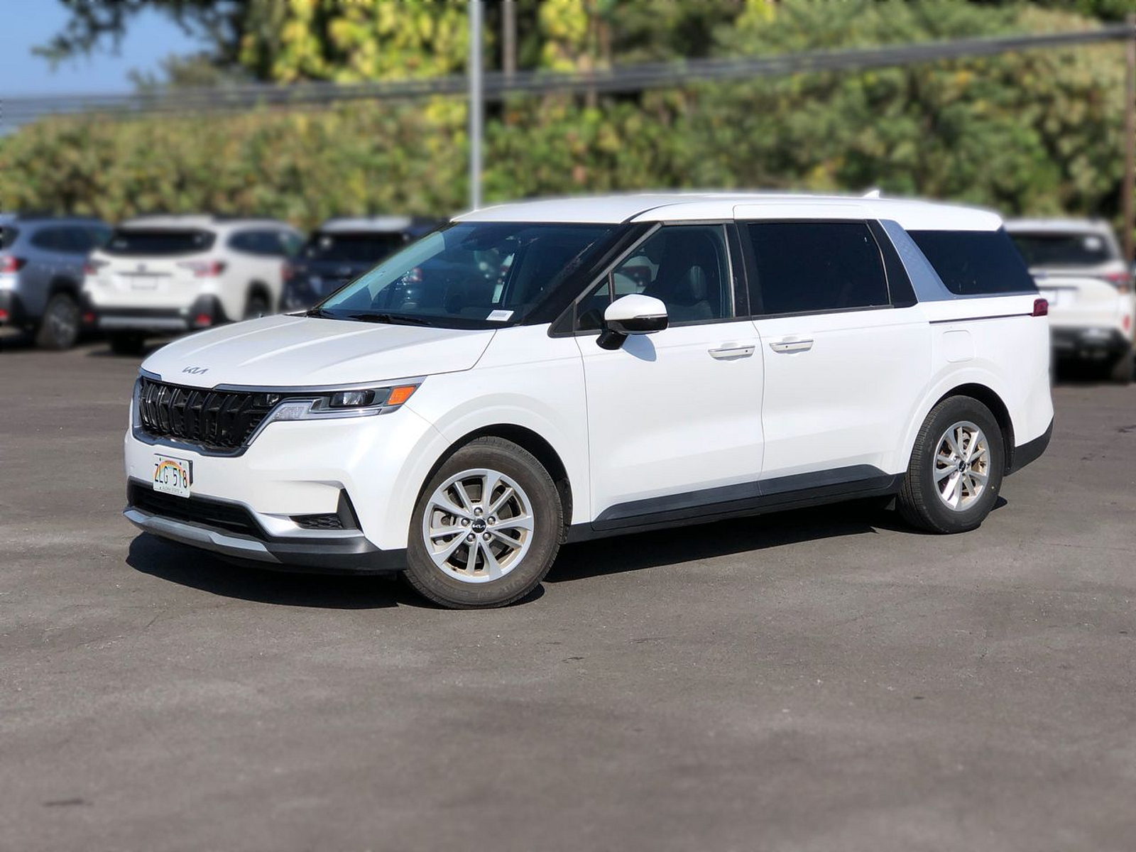 2023 Kia Carnival LX