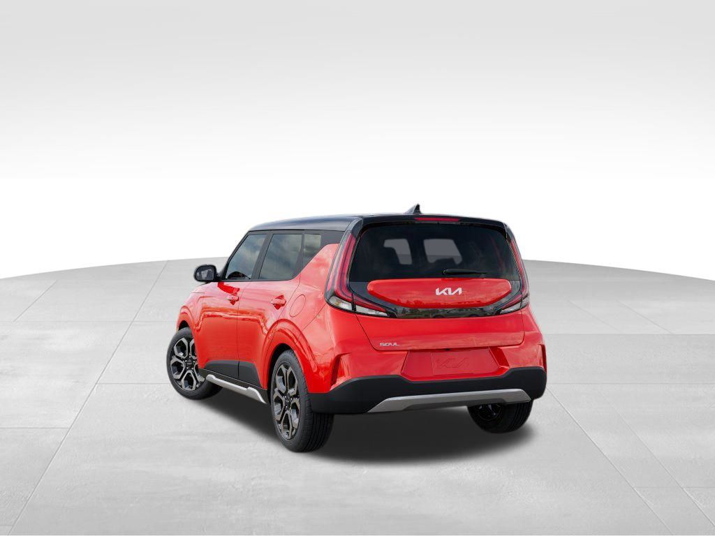 2025 Kia Soul EX photo 4