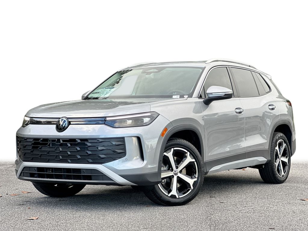 2025 Volkswagen Tiguan SE's photo