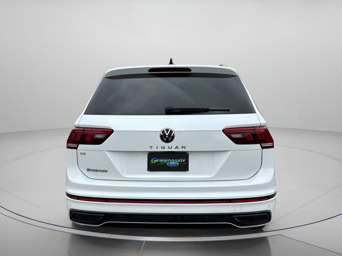2023 Volkswagen Tiguan SE R-Line Black photo 4