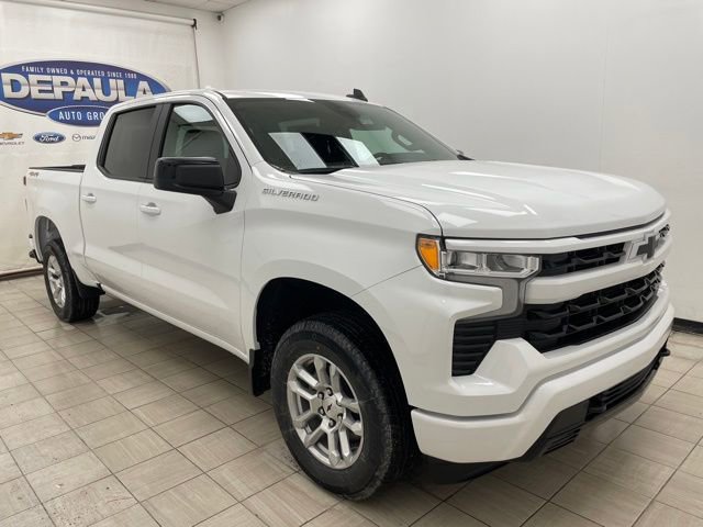 2026 Chevrolet Silverado Base's photo