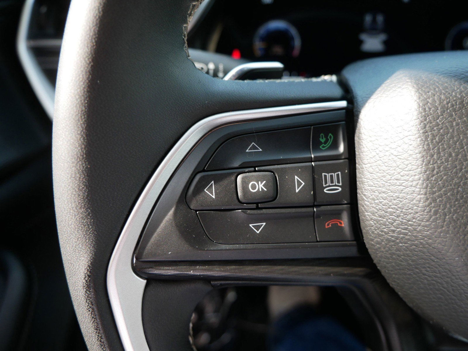 2023 Jeep Grand Cherokee Altitude photo 23