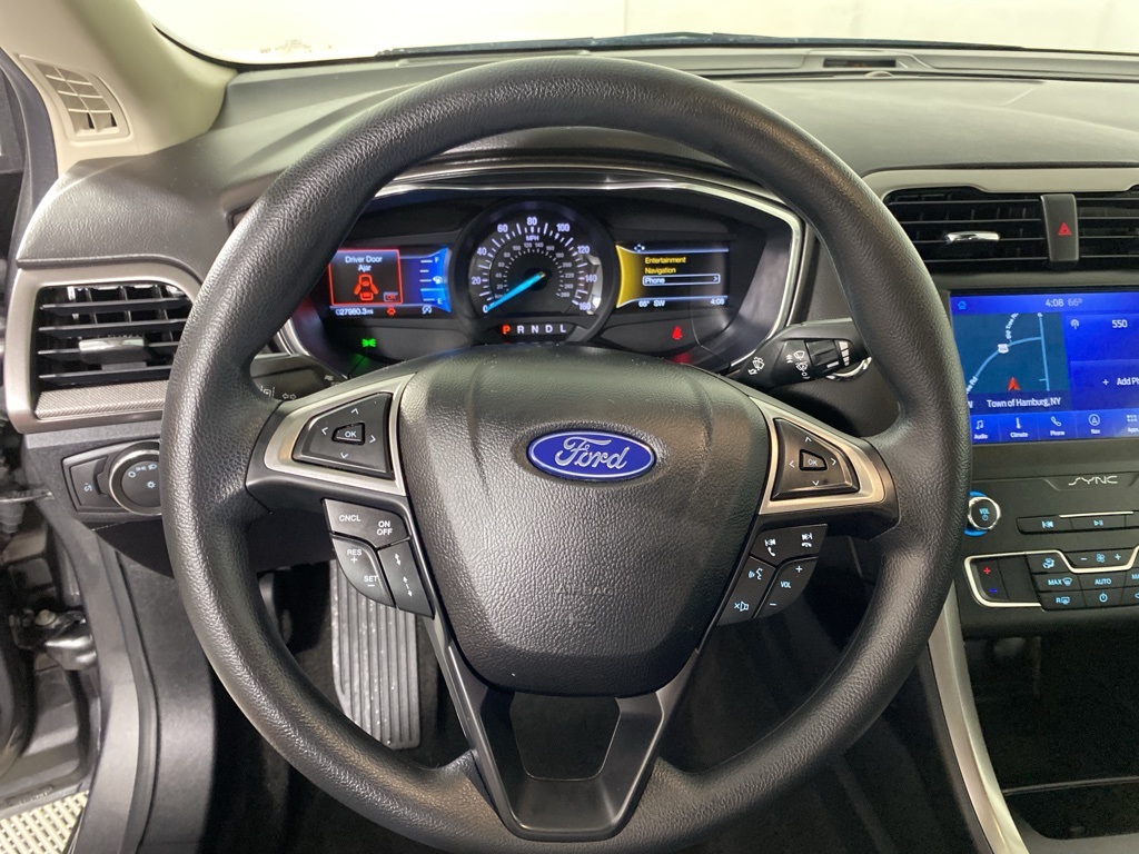 2020 Ford Fusion SE photo 7