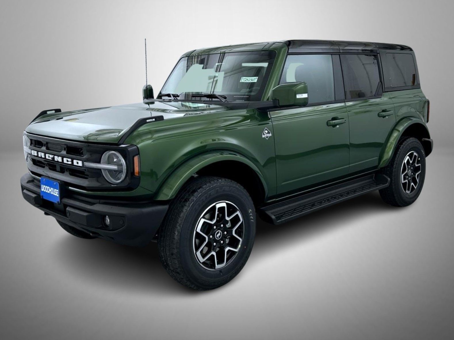 2025 Ford Bronco 4-Door Outer Banks's photo