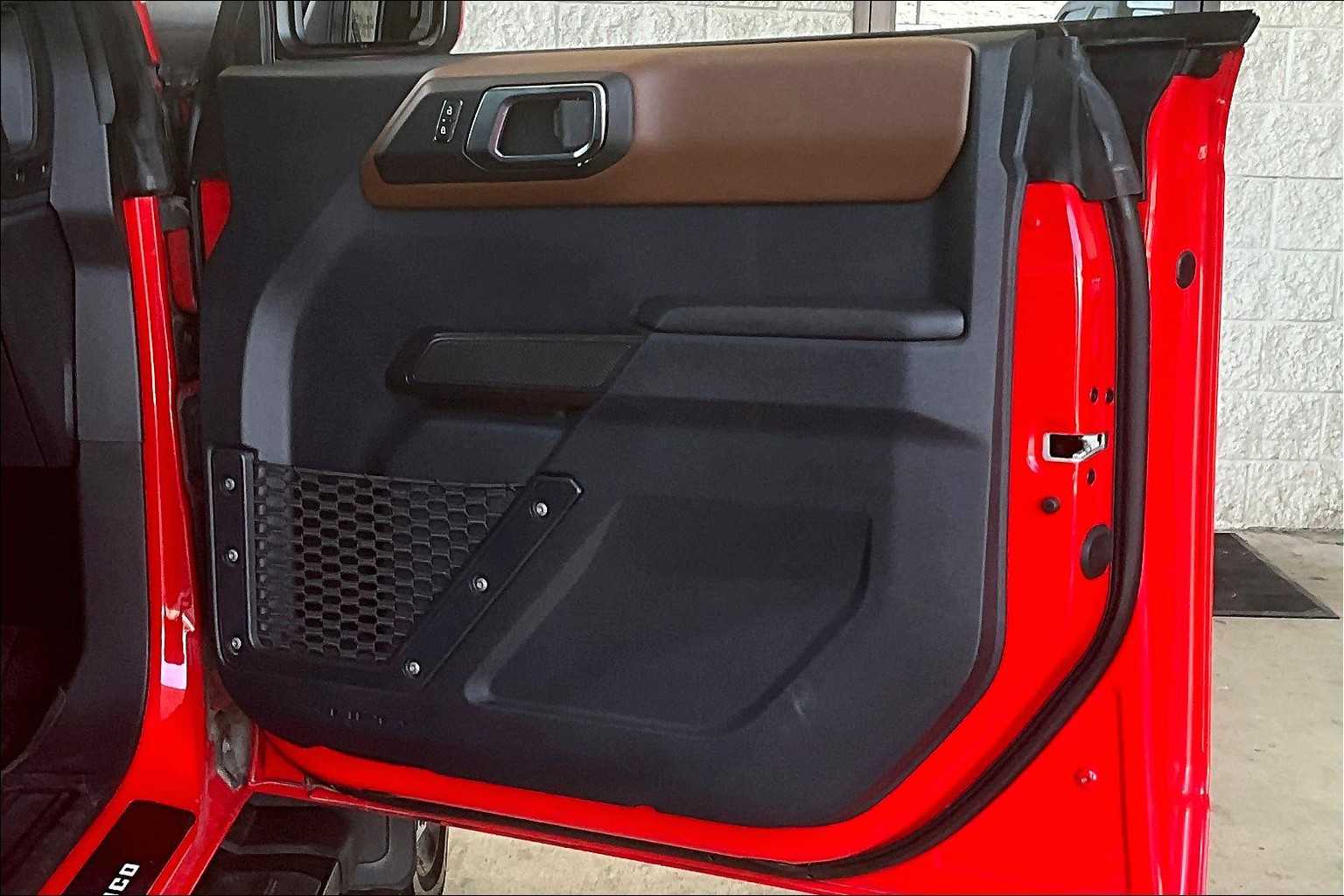 2024 Ford Bronco Outer Banks photo 20