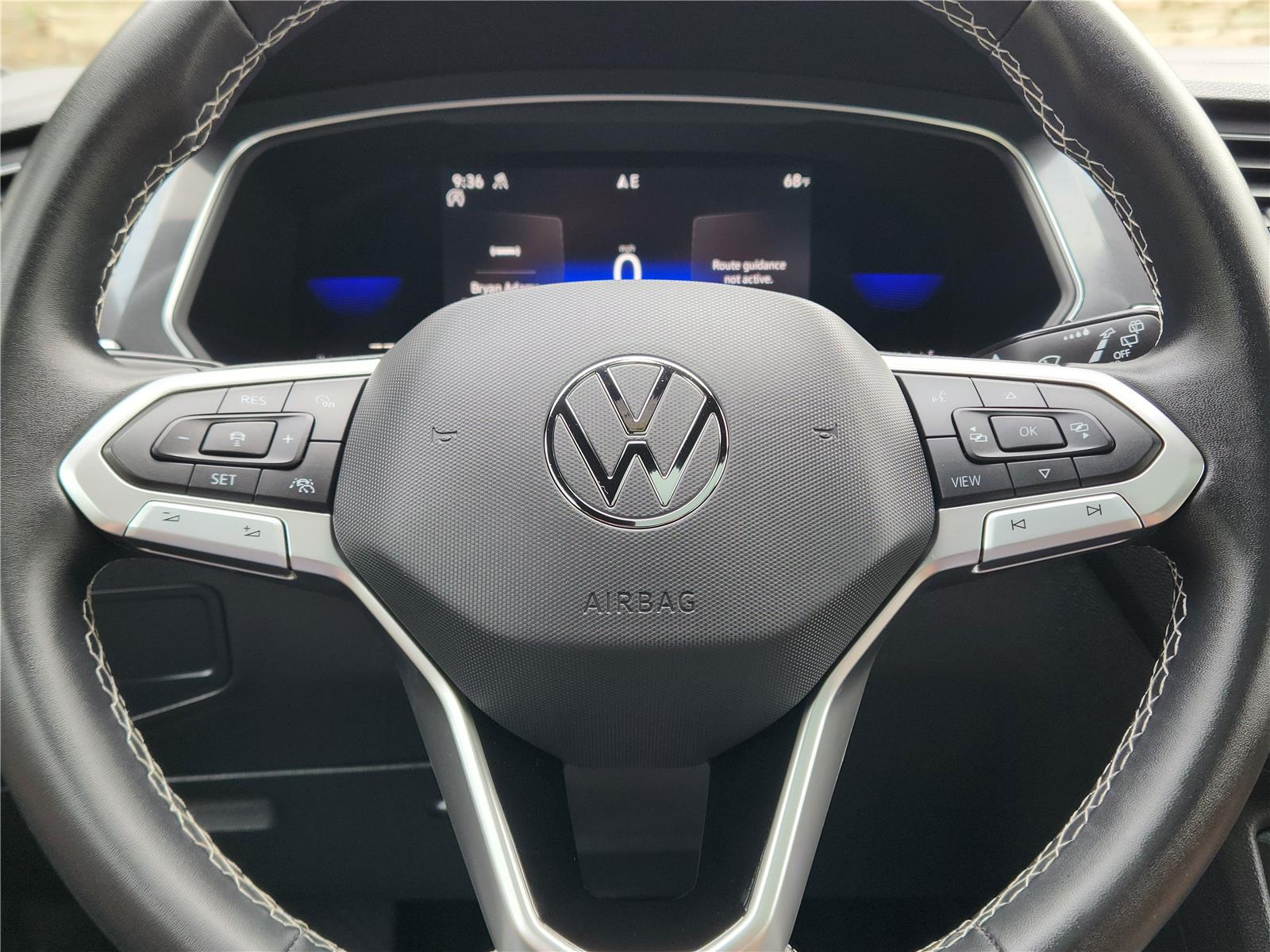 2022 Volkswagen Tiguan SE photo 19