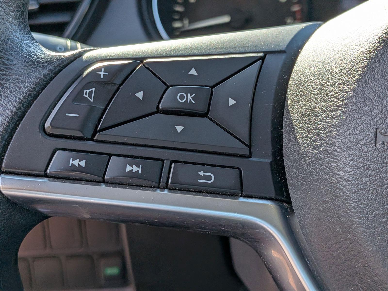 2019 Nissan Rogue Sport S photo 15