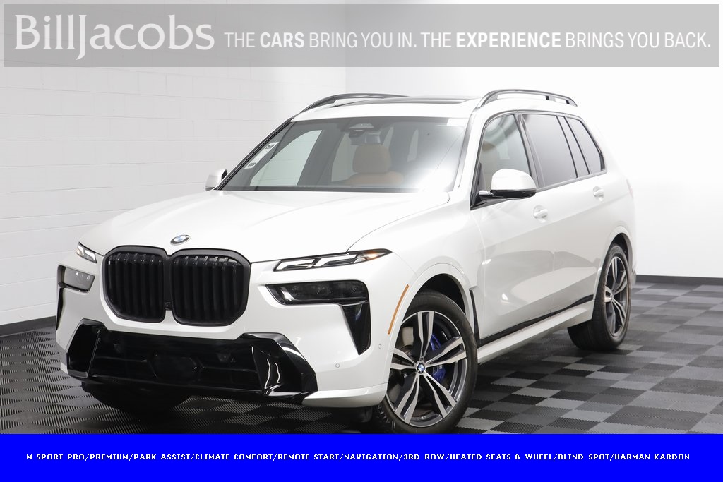 2024 BMW X7 40i's photo