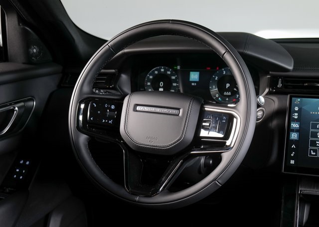 2026 Land Rover Range Rover Velar SE photo 10