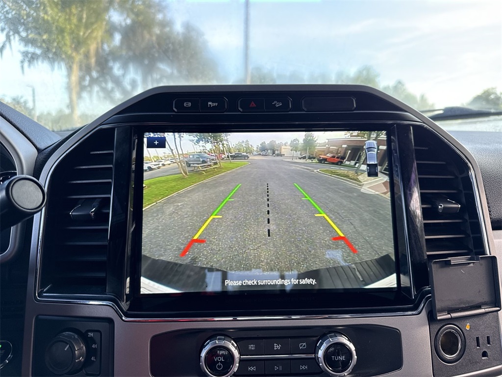 2022 Ford F-450 Lariat photo 22