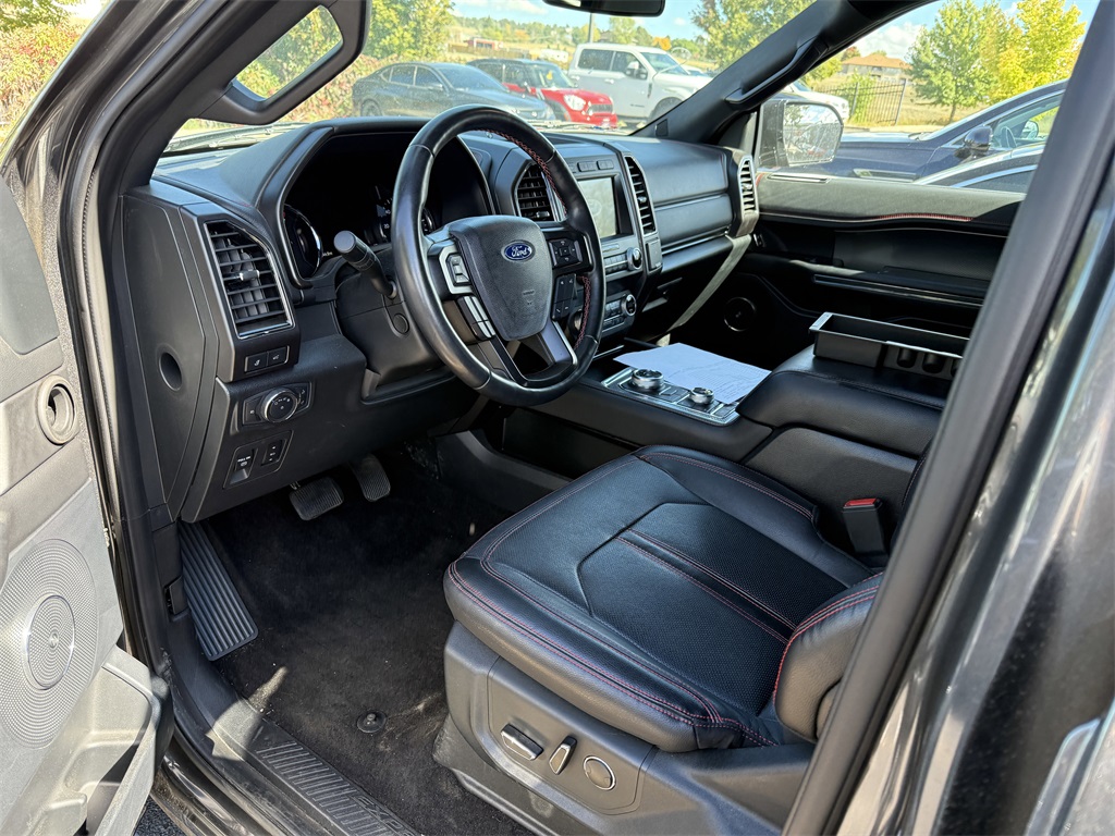 2020 Ford Expedition Limited photo 2