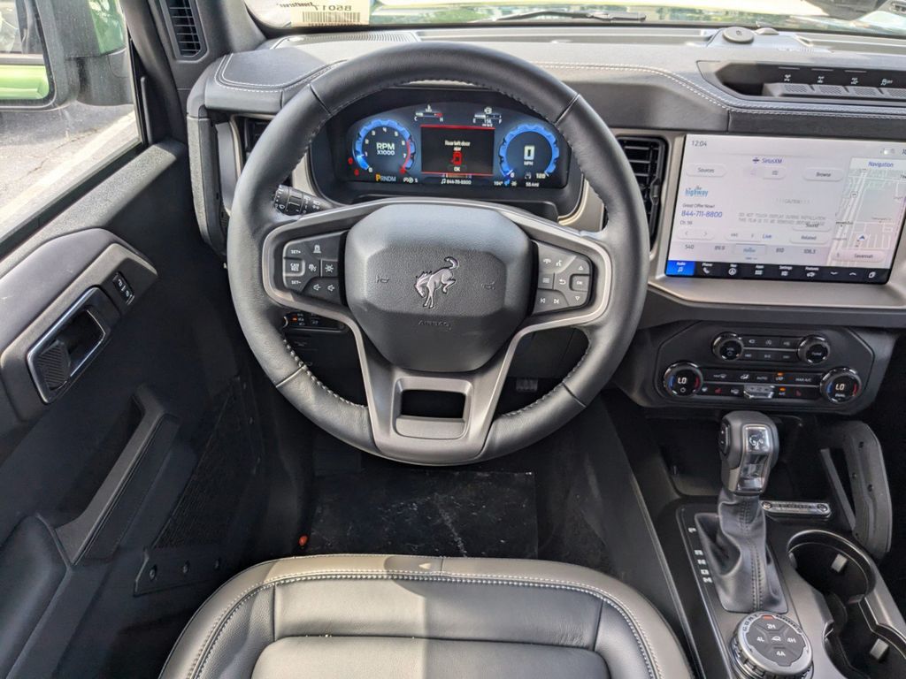 2025 Ford Bronco Outer Banks photo 16