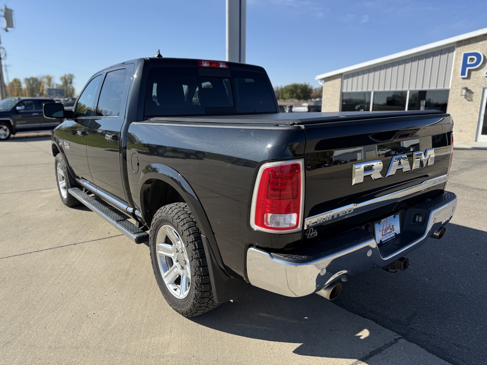 2016 Ram 1500 Limited photo 4