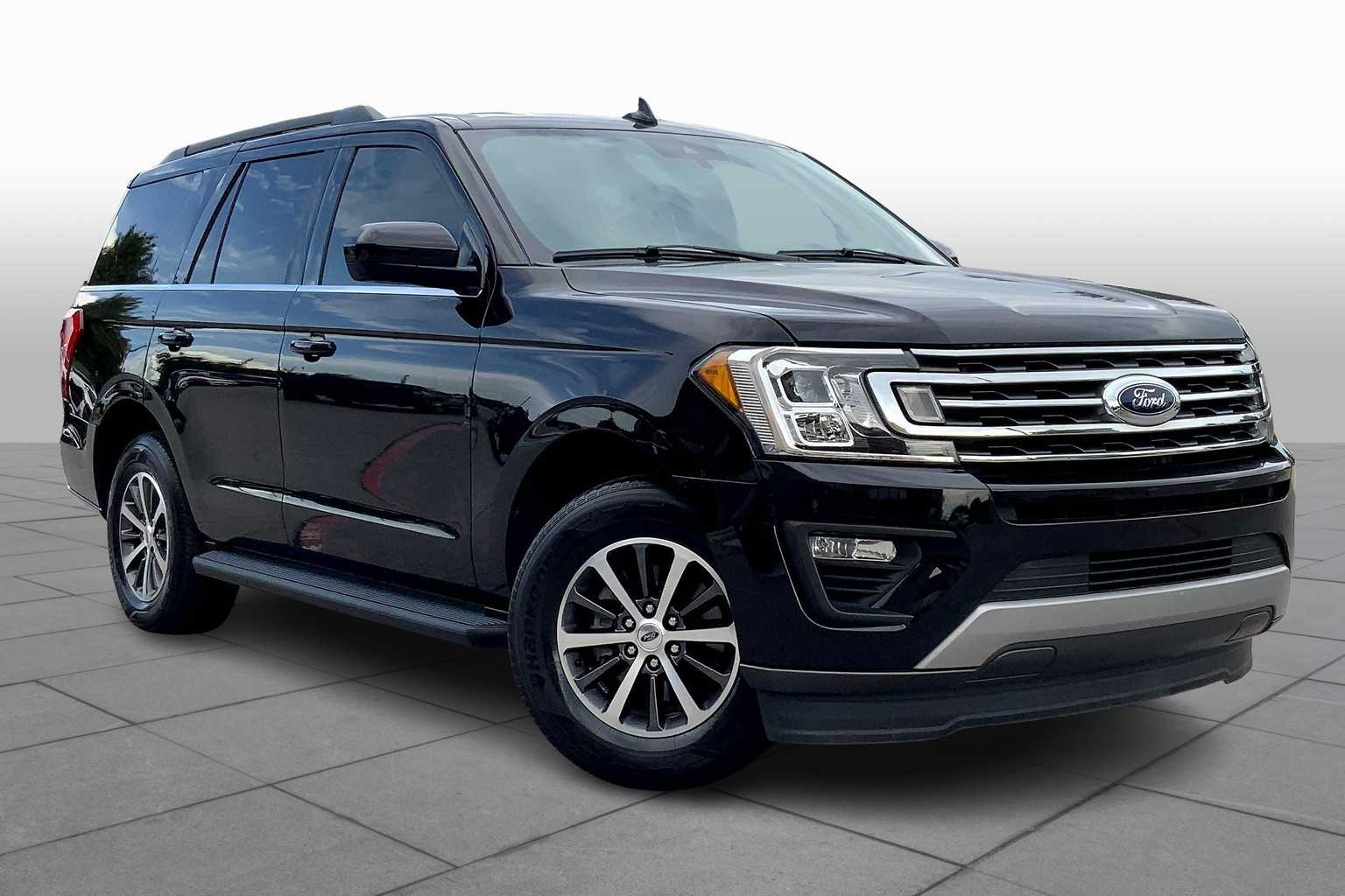 2021 Ford Expedition XLT photo 2