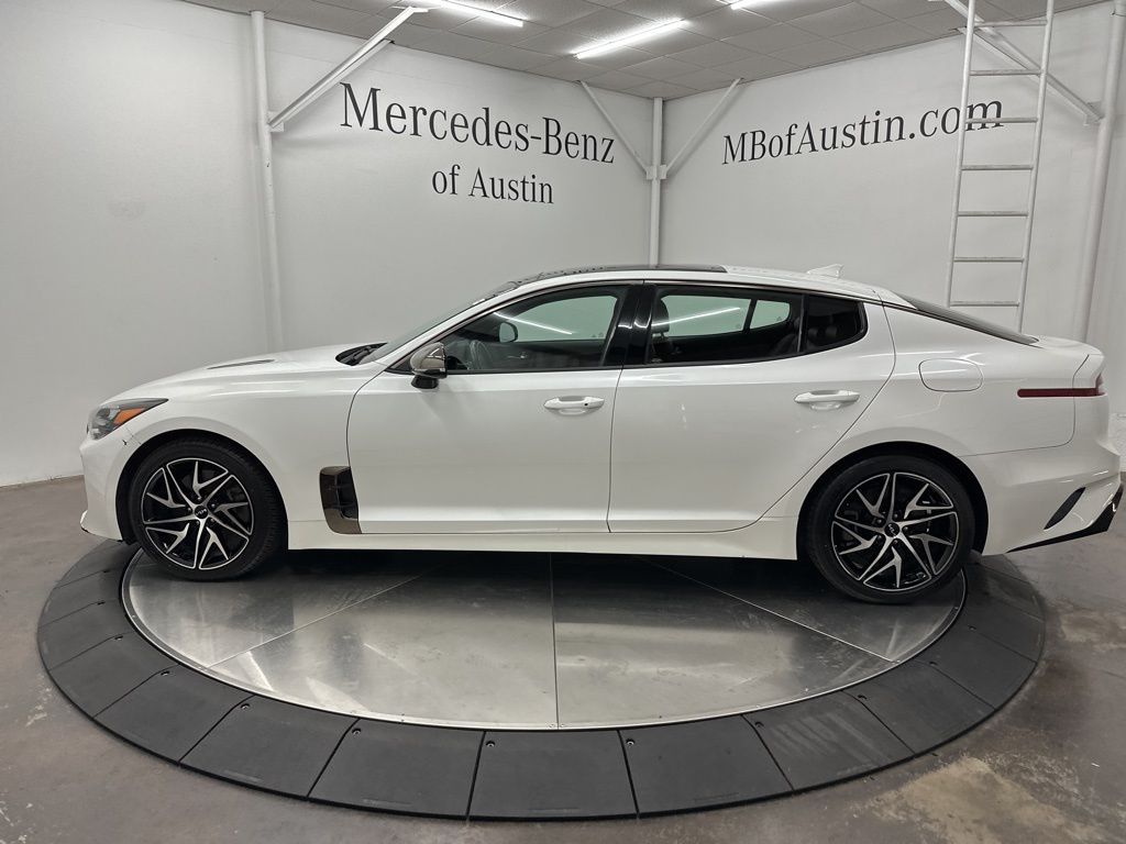 2022 Kia Stinger GT-Line photo 4