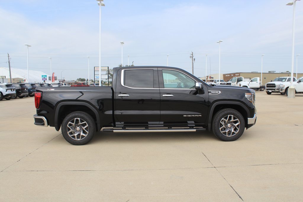 2025 Gmc Sierra 1500 SLT photo 2