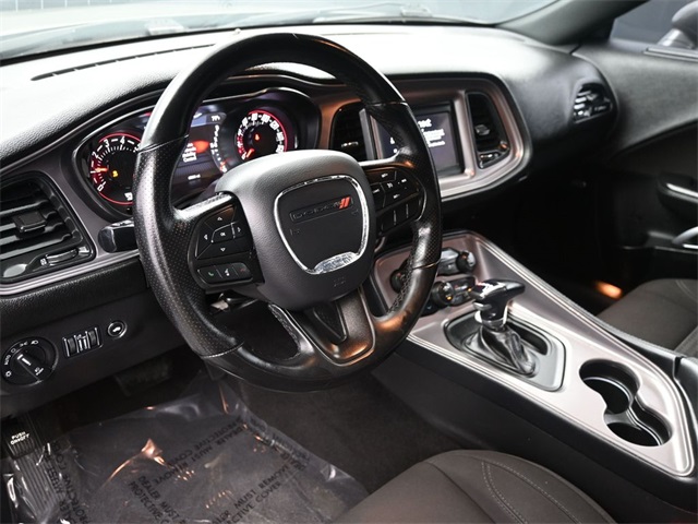 2023 Dodge Challenger SXT AWD photo 4