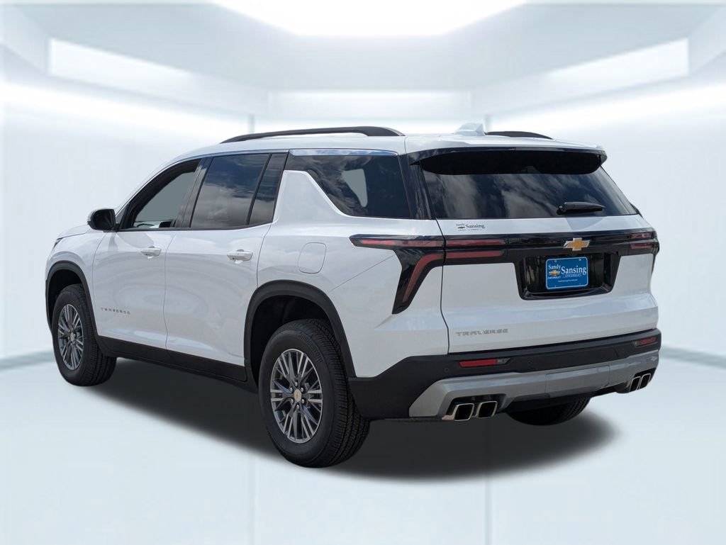 2025 Chevrolet Traverse photo 3