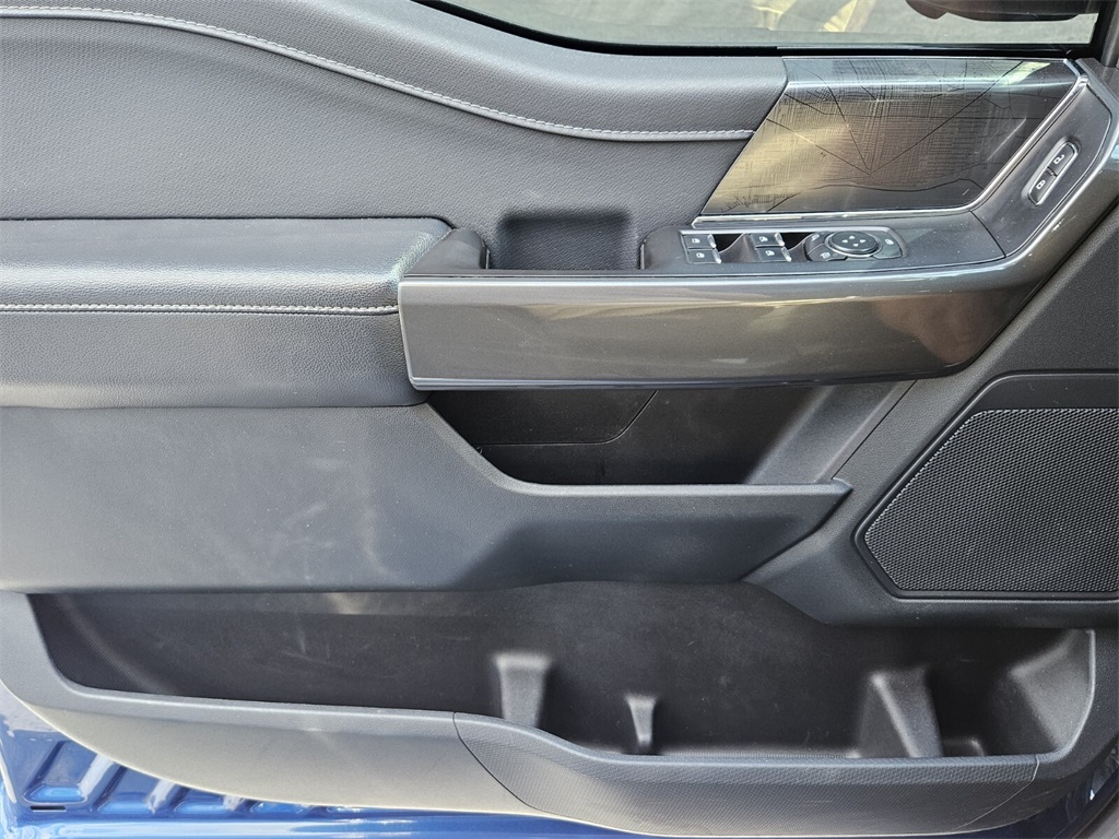 2023 Ford F-150 XLT photo 25