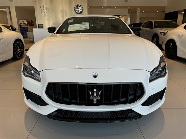 2024 Maserati Quattroporte Modena Q4 photo 2