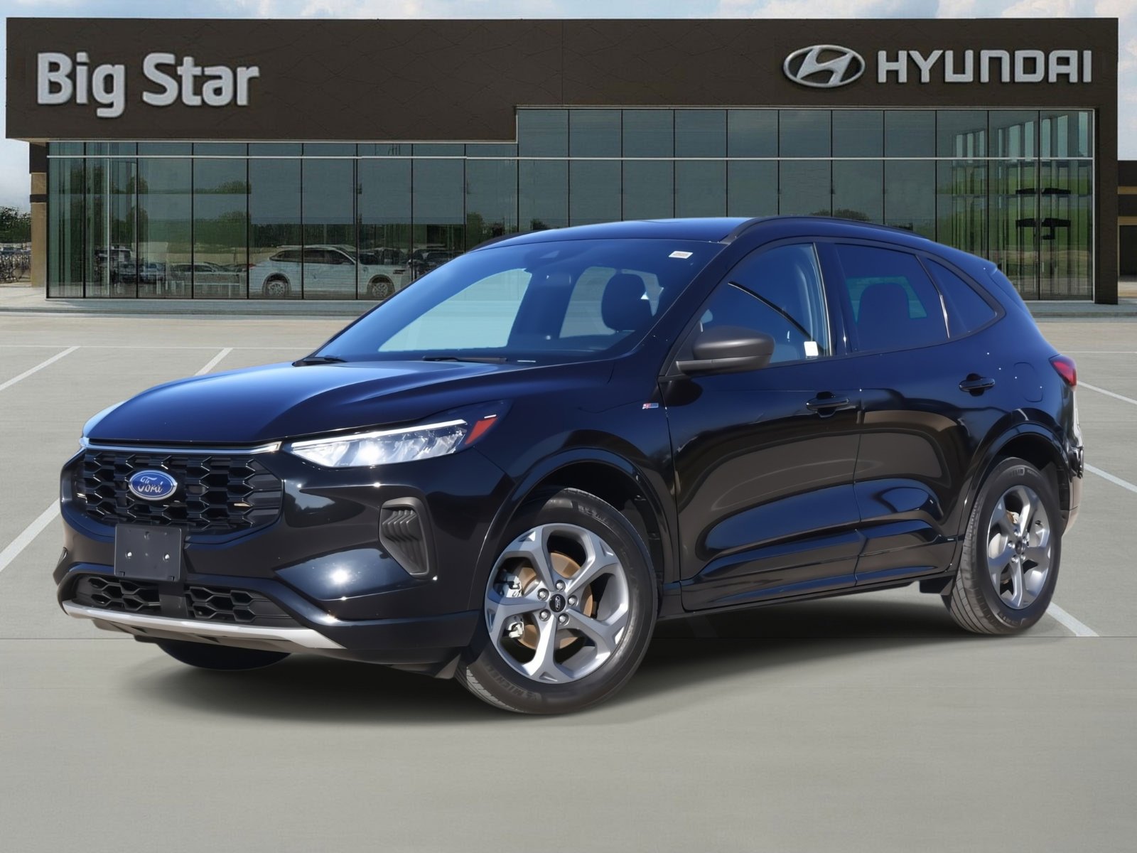 2023 Ford Escape ST-Line's photo