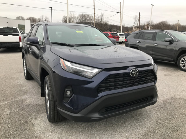 2025 Toyota RAV4 XLE Premium's photo