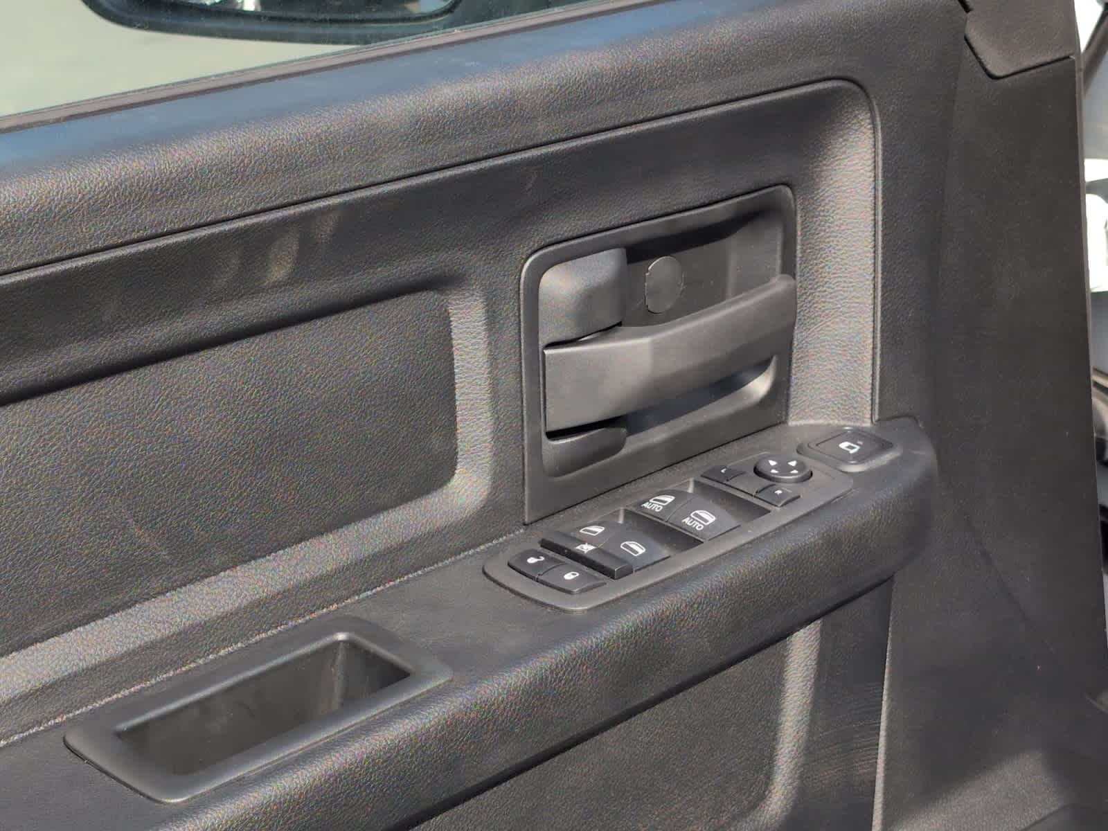2024 Ram 2500 Tradesman photo 11