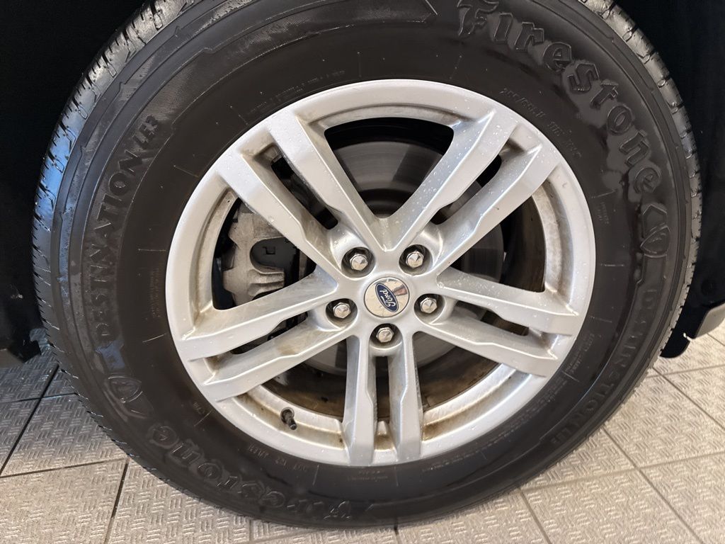 2022 Ford Explorer XLT photo 4