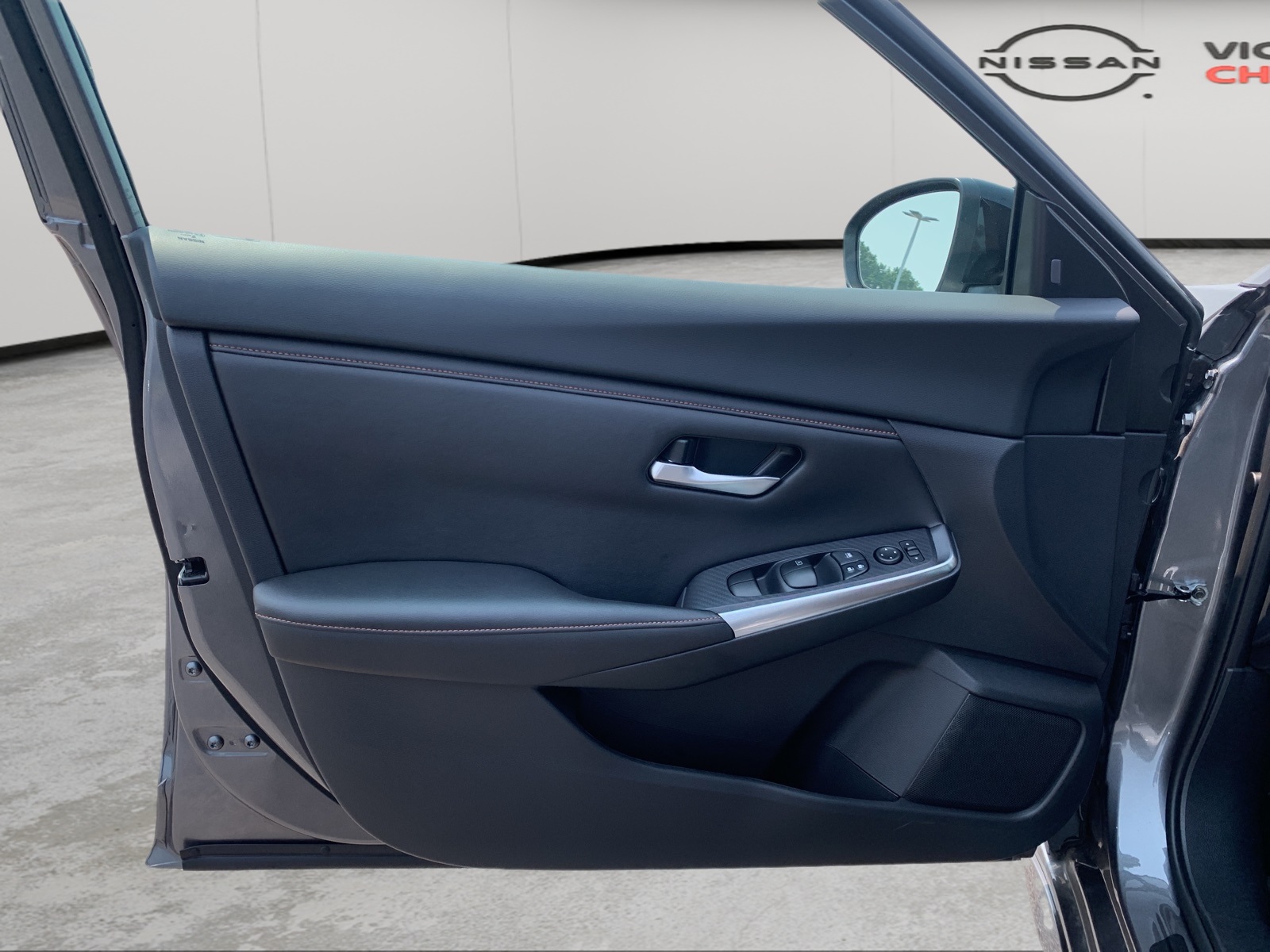 2023 Nissan Sentra SR photo 7