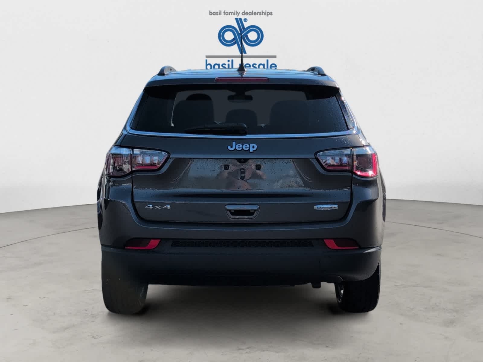 2020 Jeep Compass Latitude photo 5