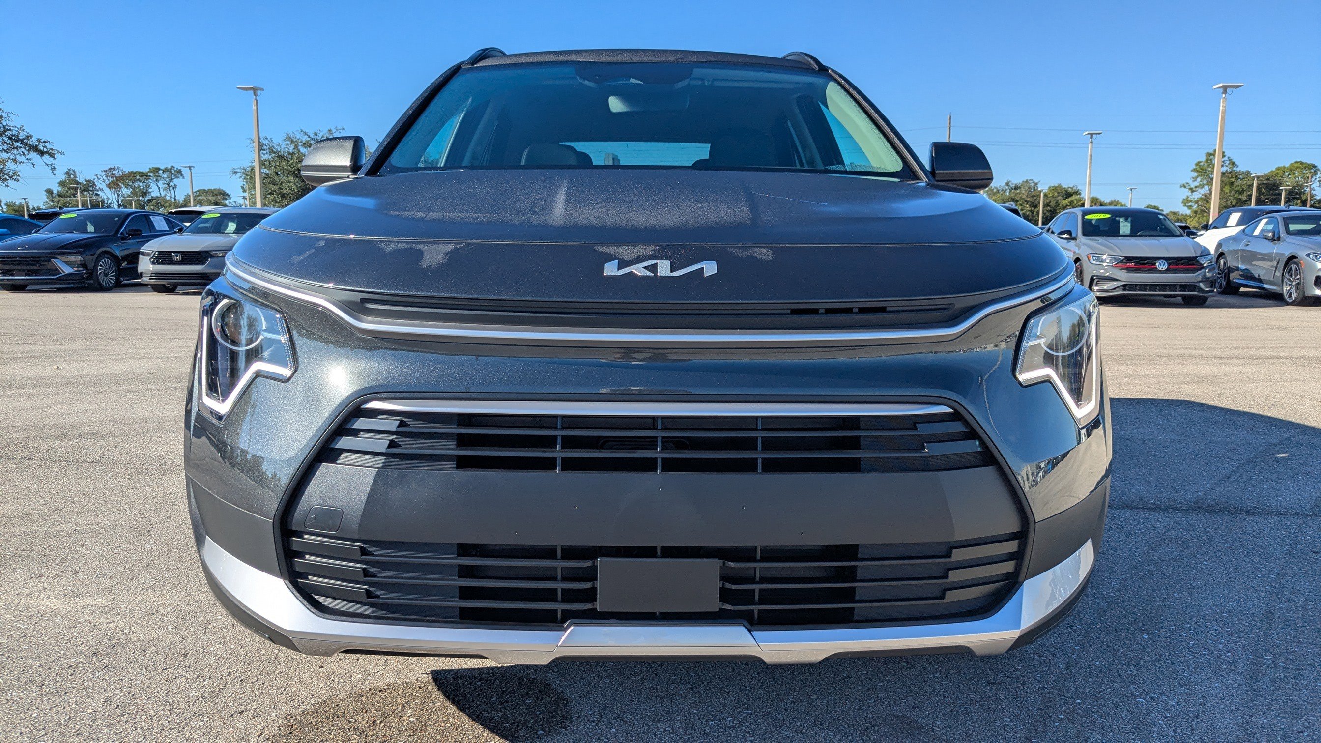 2025 Kia Niro Plug-In Hybrid EX photo 3